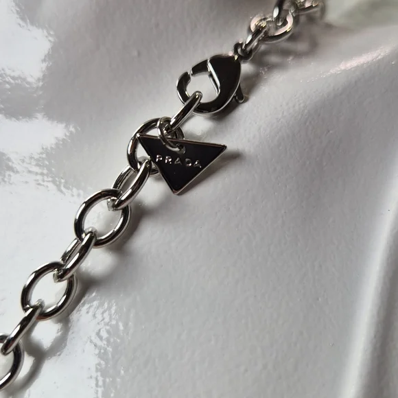 Bold Chunky Silver Chain Link Statement Necklace - Picture 4 of 4